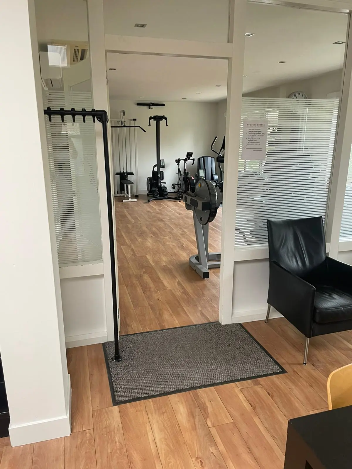 Fysio_van_Straten_Zicht richting de fitness ruimte